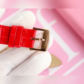 Женские механические часы Chanel Seiko представлены в соответстви