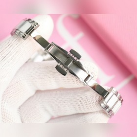 Женские механические часы Chanel Seiko представлены в соответстви