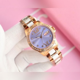 Женские механические часы Chanel Seiko представлены в соответстви