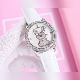 Женские механические часы Chanel Seiko представлены в соответстви