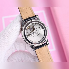 Женские механические часы Chanel Seiko представлены в соответстви