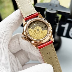 Женские механические часы Chanel Seiko представлены в соответстви