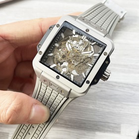 HUBLOT, следуя концепции бренда «Смелость быть первым, уникальнос