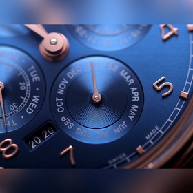 V9 International Portugal Series True Perpetual Calendar, первая 
