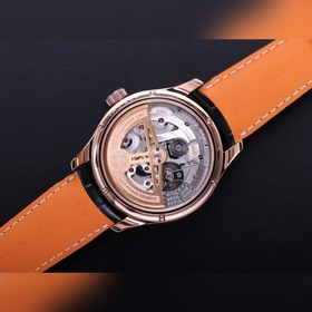 V9 International Portugal Series True Perpetual Calendar, первая 