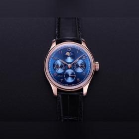 V9 International Portugal Series True Perpetual Calendar, первая