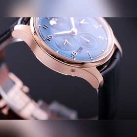 V9 International Portugal Series True Perpetual Calendar, первая 