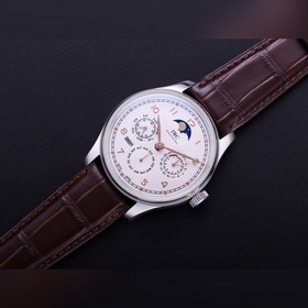 V9 International Portugal Series True Perpetual Calendar, первая 