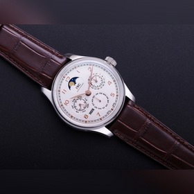 V9 International Portugal Series True Perpetual Calendar, первая 