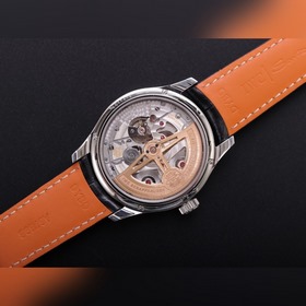V9 International Portugal Series True Perpetual Calendar, первая 