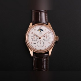 V9 International Portugal Series True Perpetual Calendar, первая