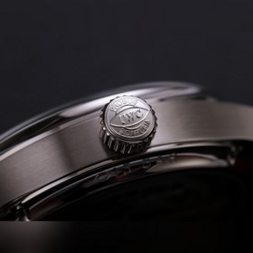 V9 International Portugal Series True Perpetual Calendar, первая 