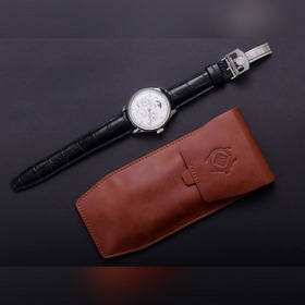 V9 International Portugal Series True Perpetual Calendar, первая 
