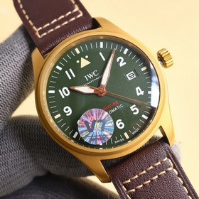 Бронзовые часы Mark XVIII Mark 18 Spitfire впечатляют своим внешн