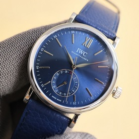 (Три функции в одном) IWC впервые представила серию Portofino (IW