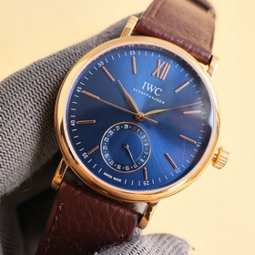 (Три функции в одном) IWC впервые представила серию Portofino (IW