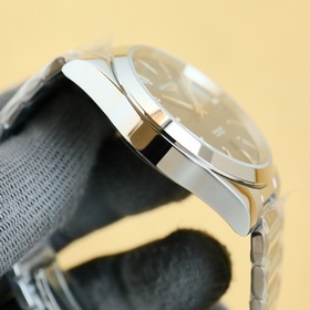 2025 год — презентация новой серии Longines LONGINES-Longines Con