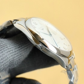 Новая серия Longines LONGINES-Meisterstück с тремя цифрами. Ориги