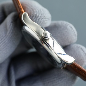Новая серия Longines Tradition от TW представляет собой часы, соз
