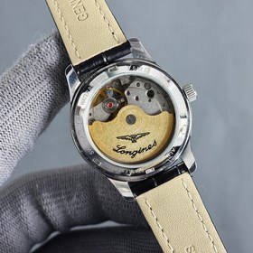 Новейшая женская модель Longines 2024 года, популярная на Little 