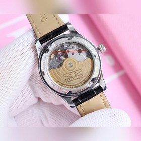 Новейшая модель женских часов Longines, подходящая для молодых же