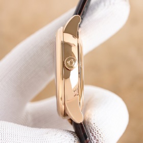 Третье поколение часов Omega De Ville Elegant с механизмом с малы