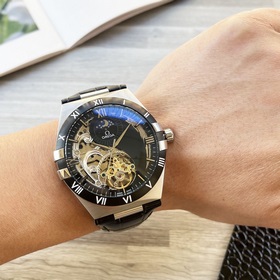OMEGA – высококачественные мужские часы, отличающиеся элегантност