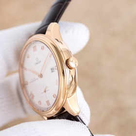 Третье поколение часов Omega De Ville Elegant с функцией малого с