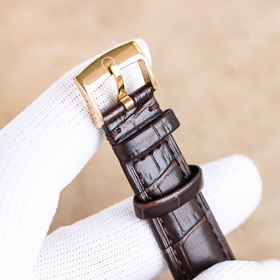 Третье поколение часов Omega De Ville Elegant с функцией малого с