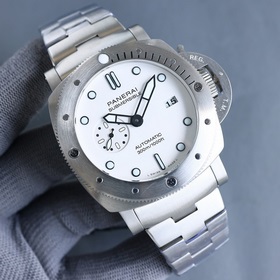 Новейшая версия V7 Panerai SUBMERSIBLE BMG-TECH — 47-миллиметровы