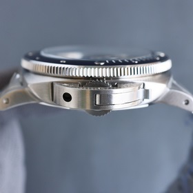 Новейшая версия V7 Panerai SUBMERSIBLE BMG-TECH — 47-миллиметровы