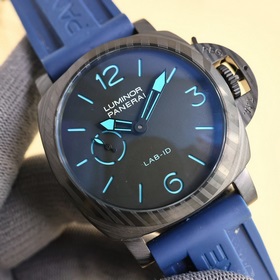 Panerai SUBMERSIBLE BMG-TECH — 47-миллиметровые часы из серии Sub
