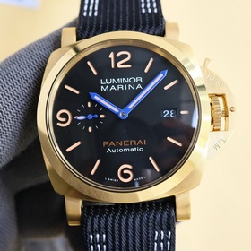 Новейшая версия V7, эксклюзивно в продаже Серия Panerai LUMINOR —