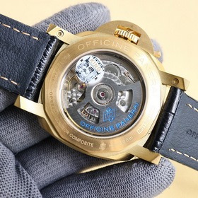 Новейшая версия V7, эксклюзивно в продаже Серия Panerai LUMINOR —