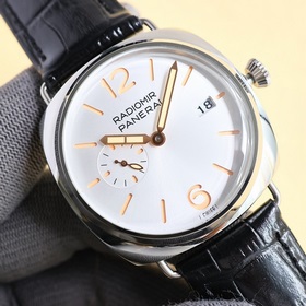 Новая модель V7 Бренд  Panerai Серия  Radiomir Тип механизма 