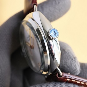 Новая модель V7 Бренд  Panerai Серия  Radiomir Тип механизма 