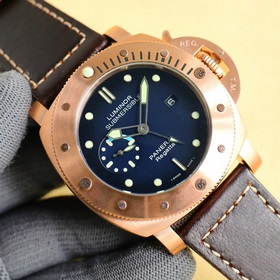 Panerai SUBMERSIBLE BMG-TECH — 44-миллиметровые часы из серии Sub
