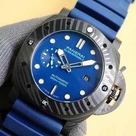 Panerai SUBMERSIBLE BMG-TECH — 44-миллиметровые часы из серии Sub
