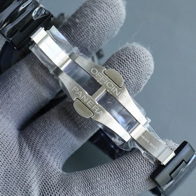 Новая модель SUBMERSIBLE BMG-TECH от Panerai — впечатляющие скеле