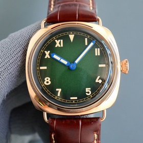 Новейшая версия V7 от Panerai оснащена оригинальным импортным мех