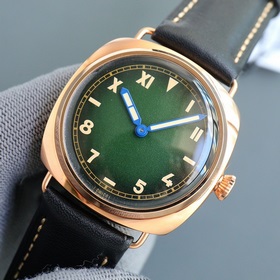 Новейшая версия V7 от Panerai оснащена оригинальным импортным мех