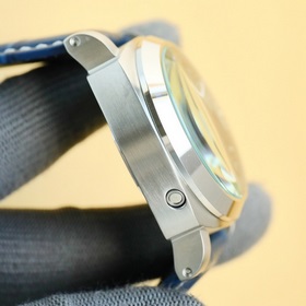 Panerai Серия： LUMINOR Размер： диаметр 44 мм, толщина 13 мм, Цифе