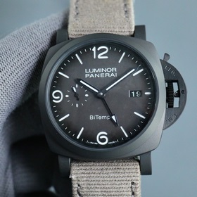Новейшая версия V7 — Panerai SUBMERSIBLE BMG-TECH — 44-миллиметро
