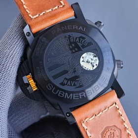 V7 Panerai： новая волна, возвращение короля. Вращающийся безель и