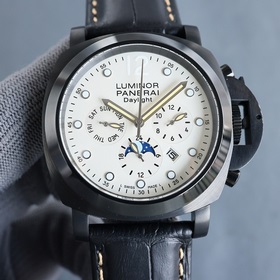 Первая премьера от крупного производителя — серия Panerai с реаль