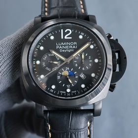 Первая премьера от крупного производителя — серия Panerai с реаль