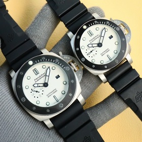 Panerai SUBMERSIBLE BMG-TECH — 44-миллиметровые часы из серии Sub
