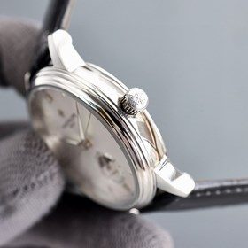 Часы Patek Philippe 2025. Серия Moon Phase, следуя традициям Pate