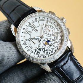 Patek Philippe впечатляет своим появлением. Диаметр циферблата 42