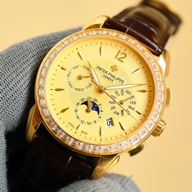 Patek Philippe впечатляет своим появлением. Диаметр циферблата 42
